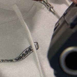 Meet your Posher, Tris